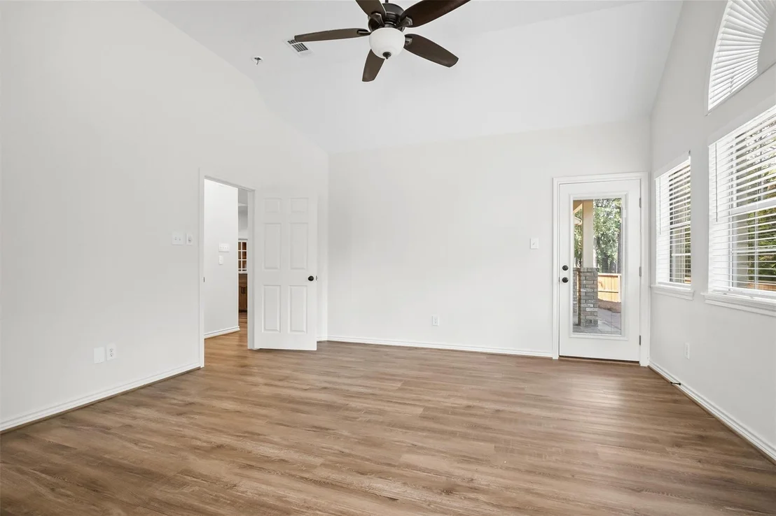 Photo of 15690 Corinthian Way