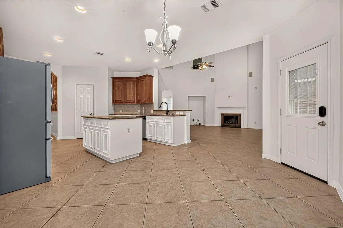 Photo of 331 Silver Creek Circle
