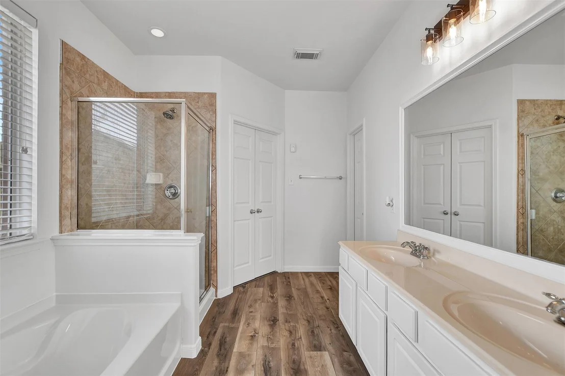 Photo of 4907 Arbor Falls Lane