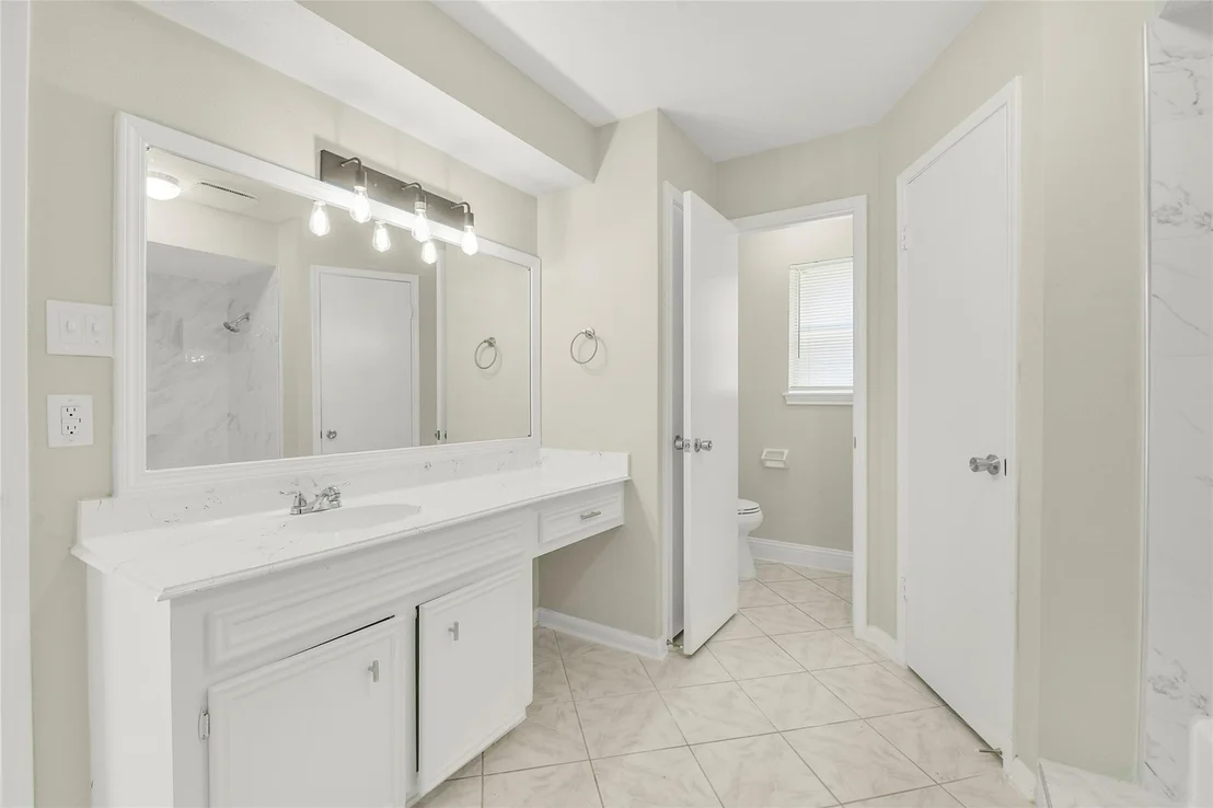 Photo of 4805 Whispering Falls Drive