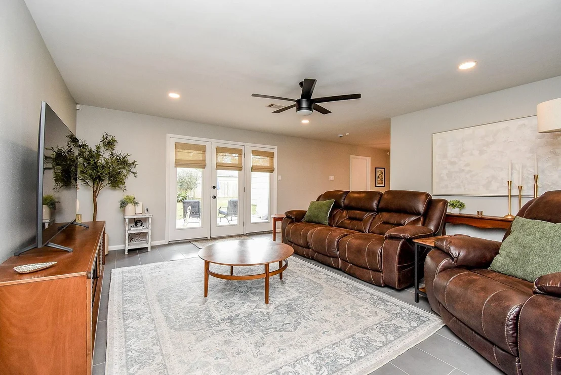 Photo of 5727 Arboles Drive