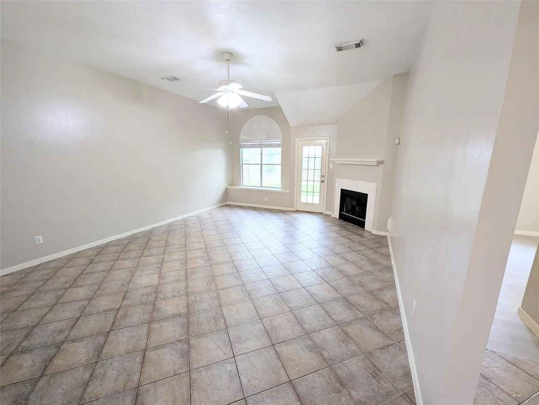 Photo of 7007 Fuchsia Lane