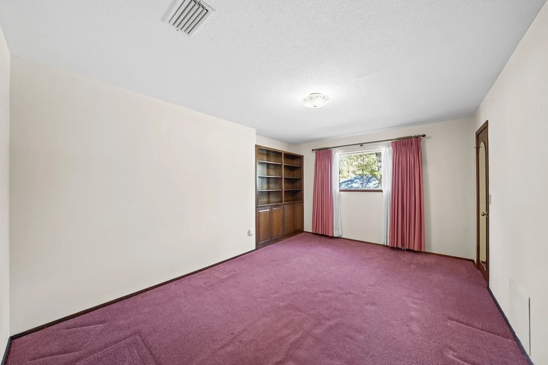 Photo of 1204 Live Oak Lane