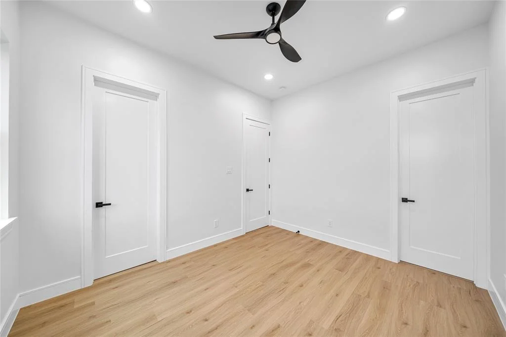 Photo of 2423 Bastrop Street
