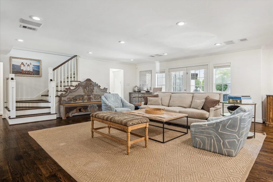 Photo of 6151 Doliver Drive