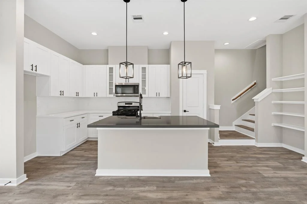 Photo of 414 Stonework Landing Lane
