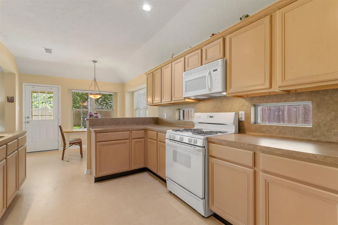 Photo of 21315 River Knoll Lane