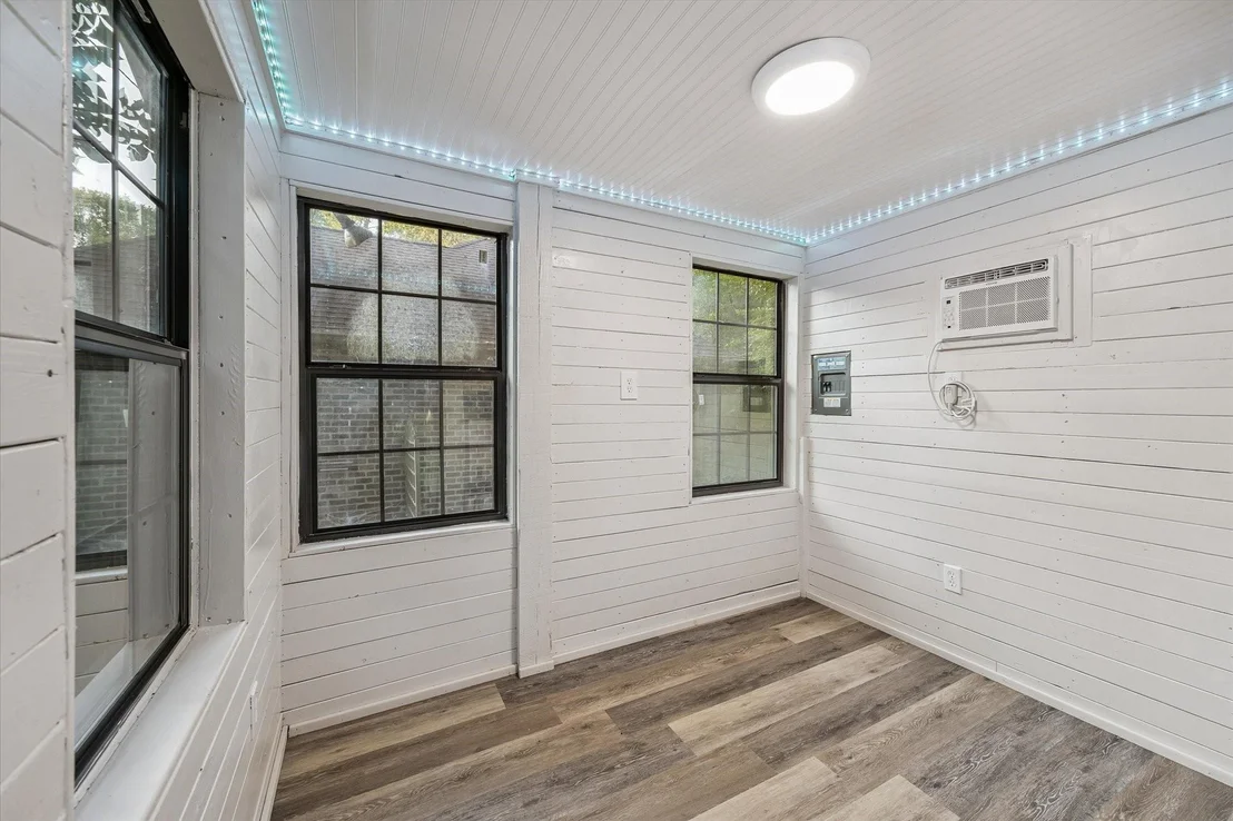 Photo of 10290 Paradise Valley Drive