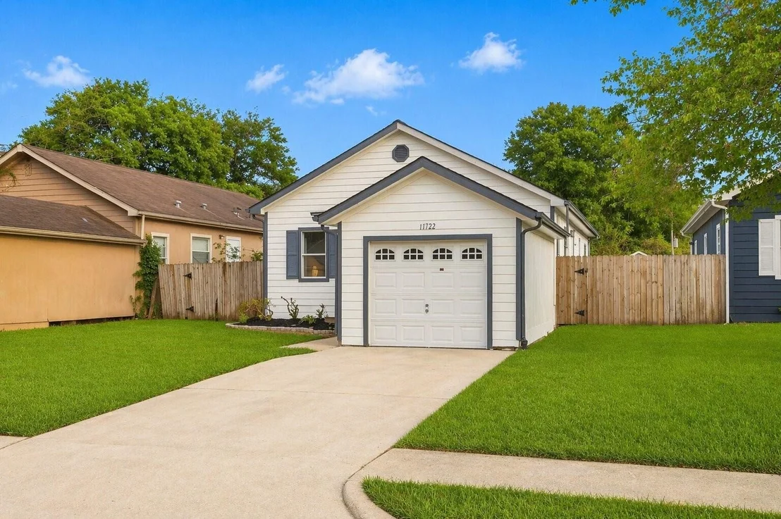 Photo of 11722 Greenglen Drive