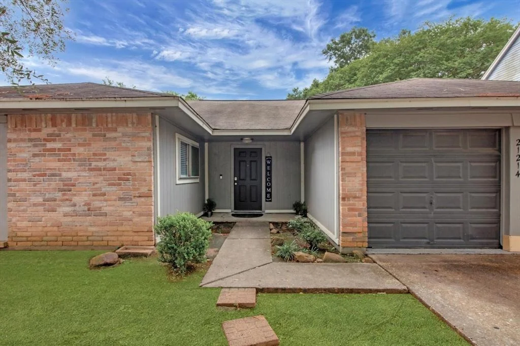 Photo of 21214 Castlemont Lane