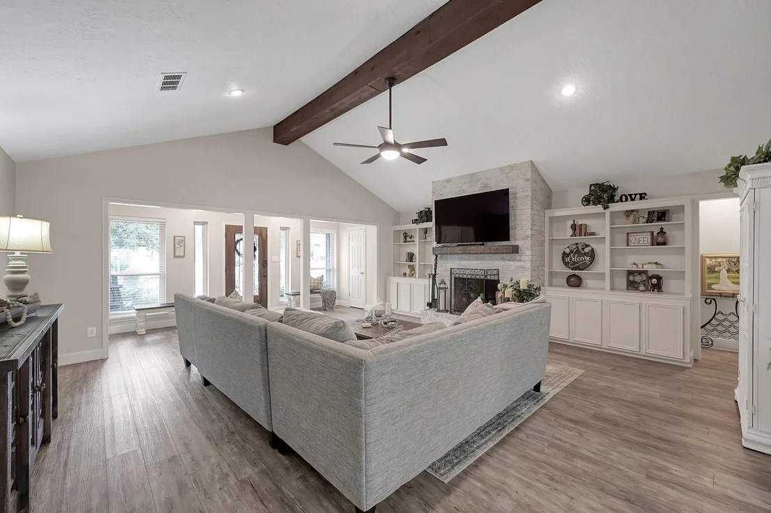 Photo of 8 Cambridge Circle
