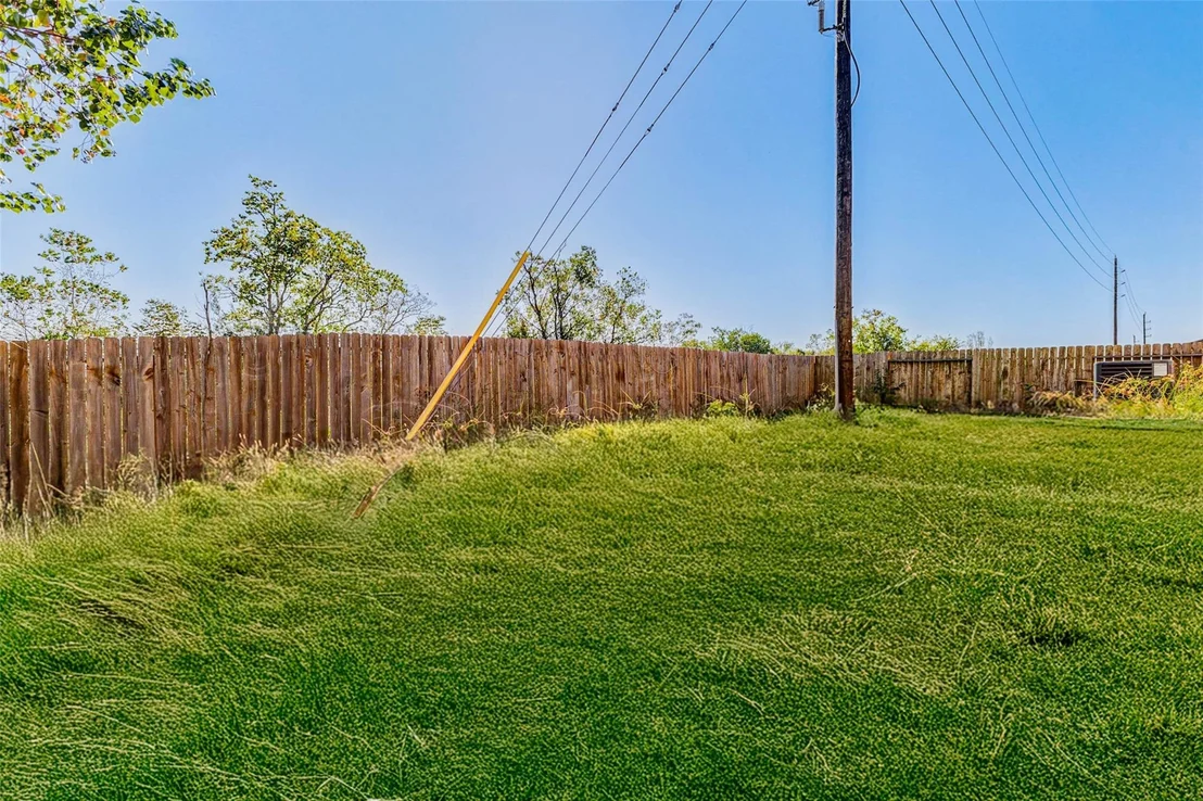 Photo of 2098 Saras Way