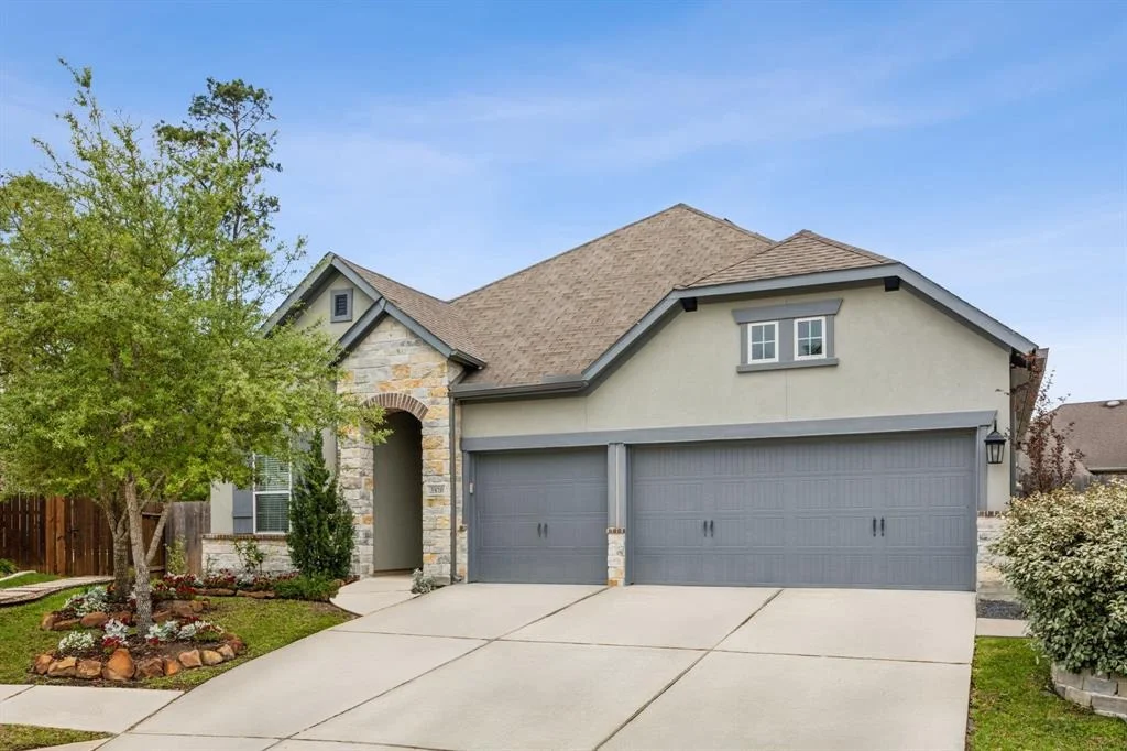 Photo of 3820 Hawthorn Shadow Court
