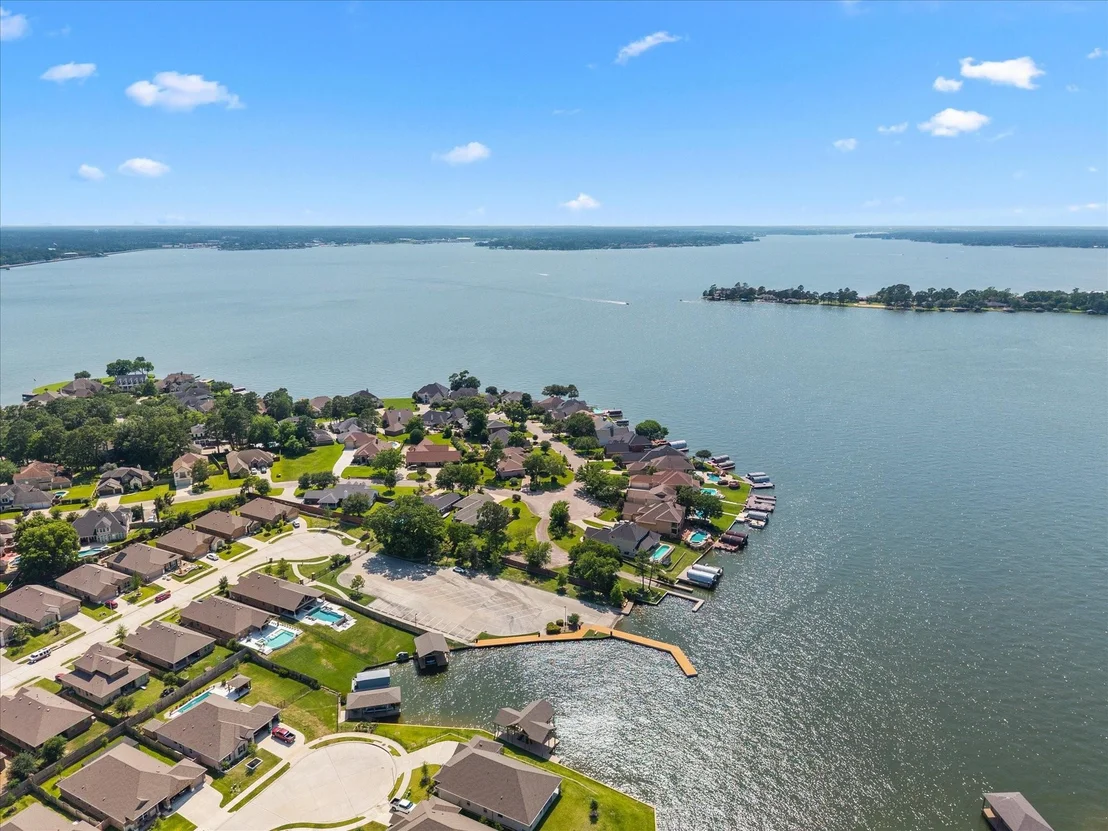 Photo of 8322 Sands Bank Lane