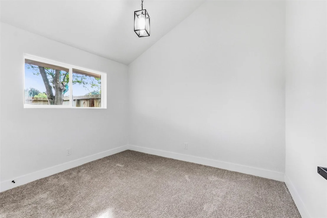 Photo of 7502 Woodsman Trail