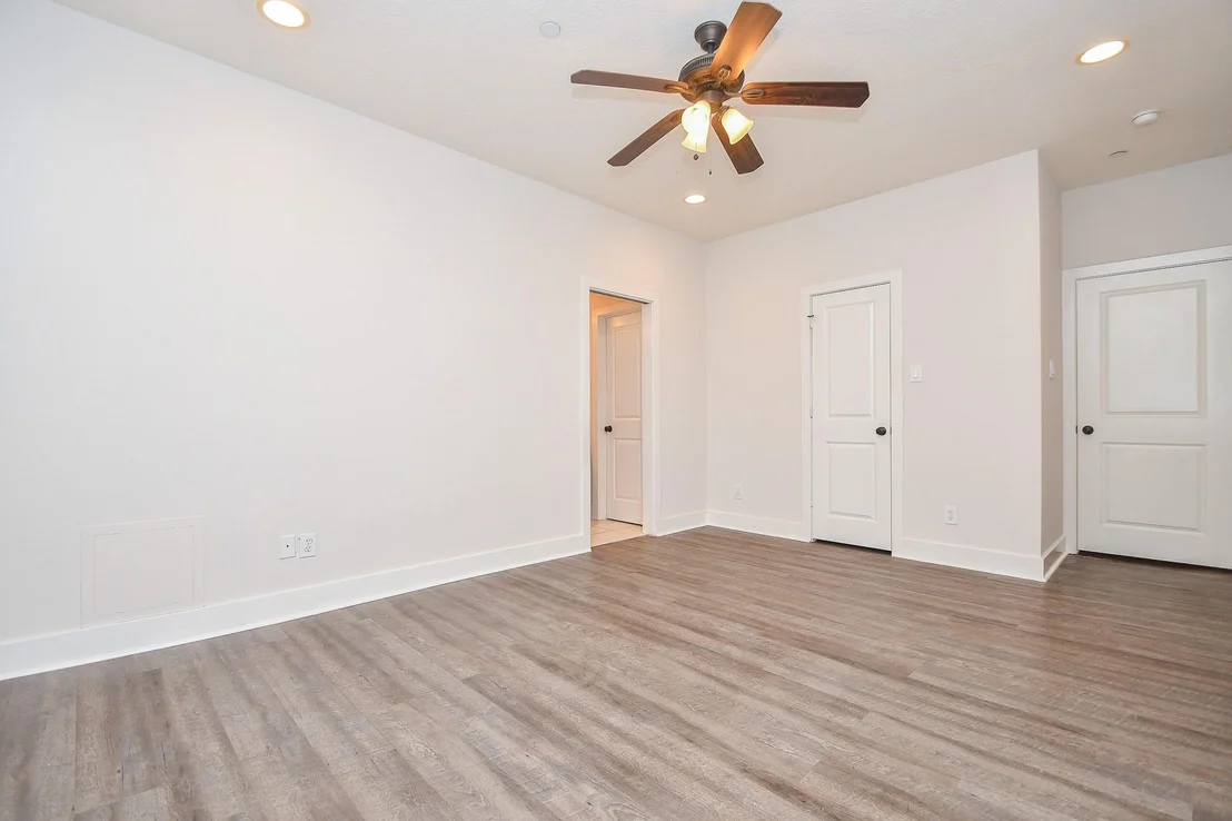 Photo of Unit A at 2422 Navigation Boulevard