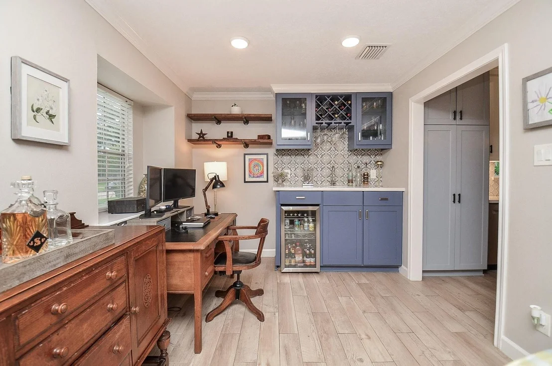 Photo of 9718 Springmont Drive