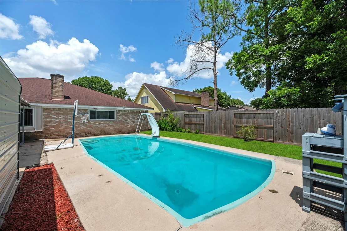 Photo of 12211 Pine Knoll Drive