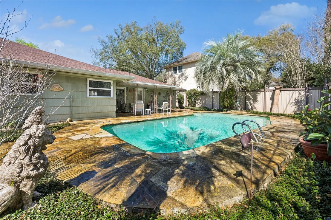 Photo of 8611 Ferris Drive