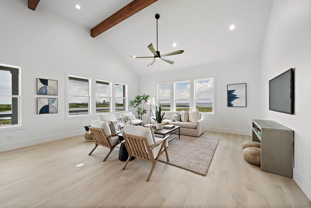 Photo of 1607 Bay Pointe Drive