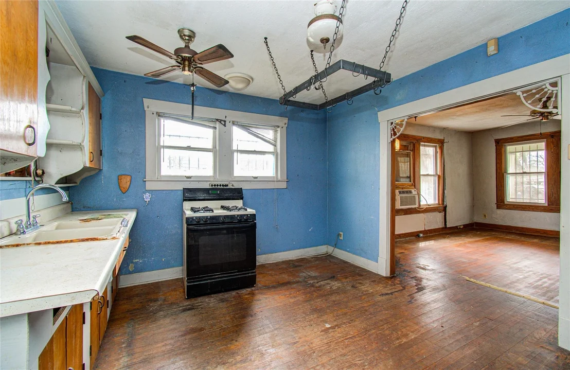 Photo of 5721 Parker Road