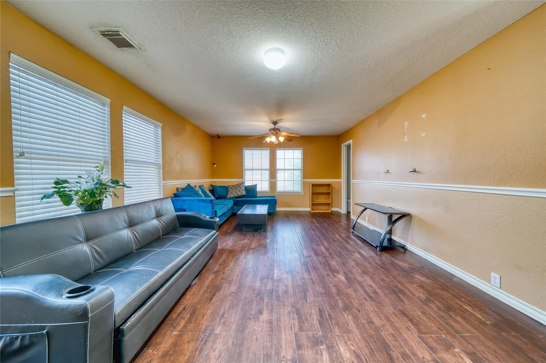 Photo of 2210 Mountain Ranch Drive