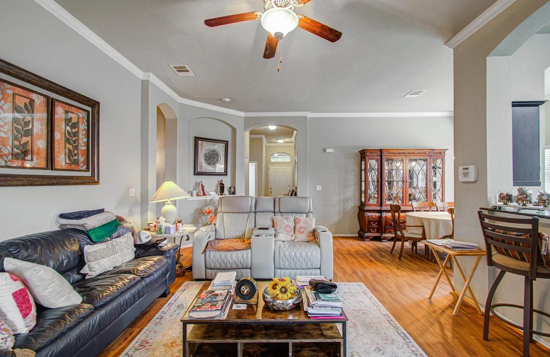 Photo of 957 Oak Terrace Drive