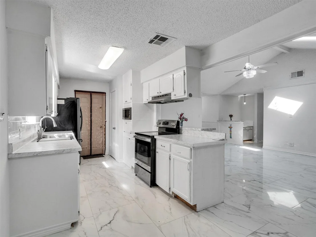 Photo of 5602 Rivergate Drive
