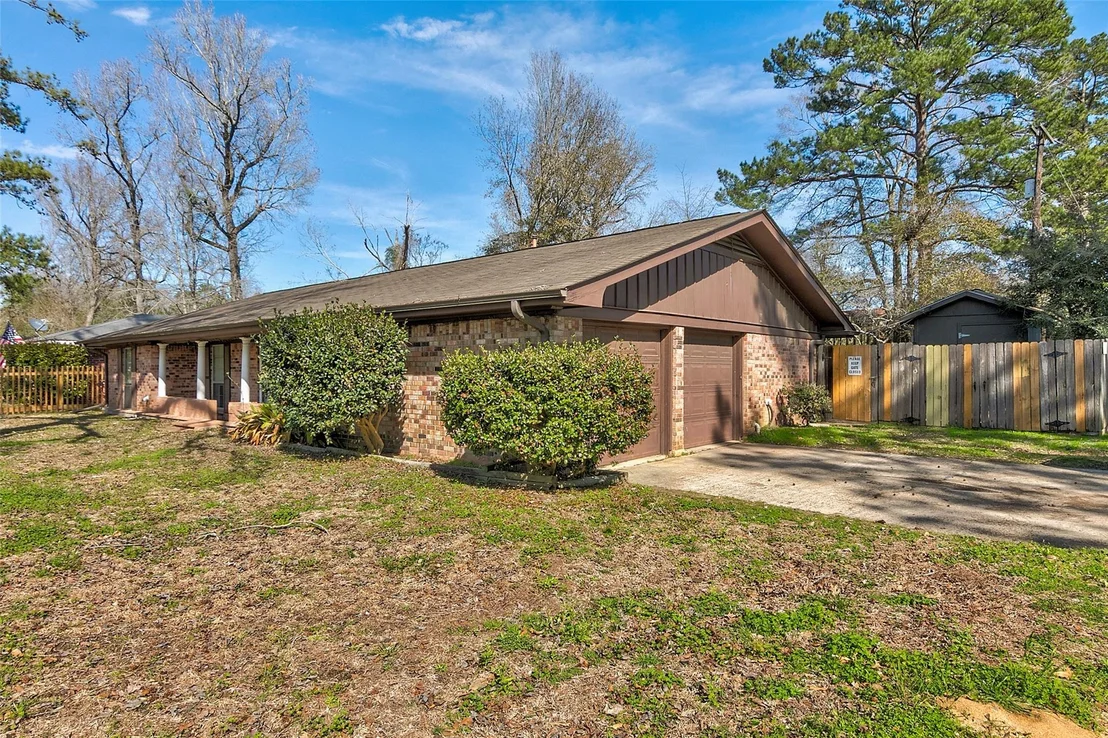 Photo of 1300 Northwood Drive