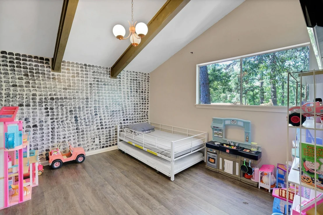 Photo of 141 N Pine Harbour Drive