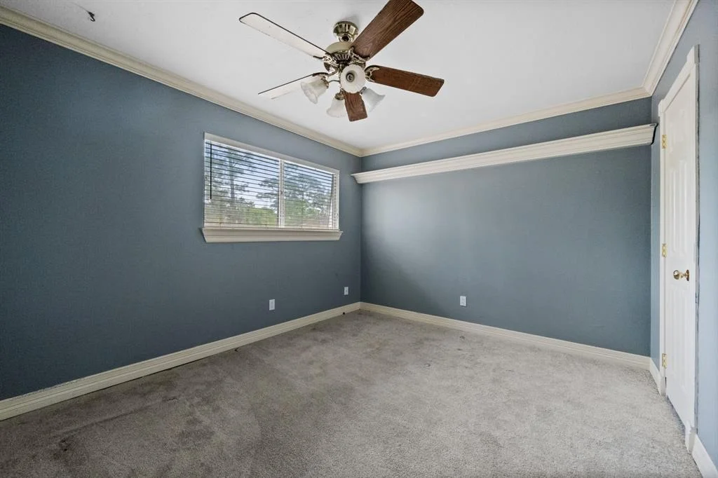 Photo of 300 Shady Glen Lane