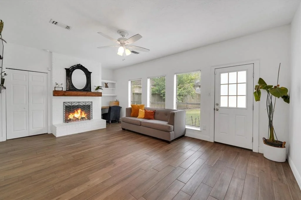 Photo of 307 Woodcombe Drive