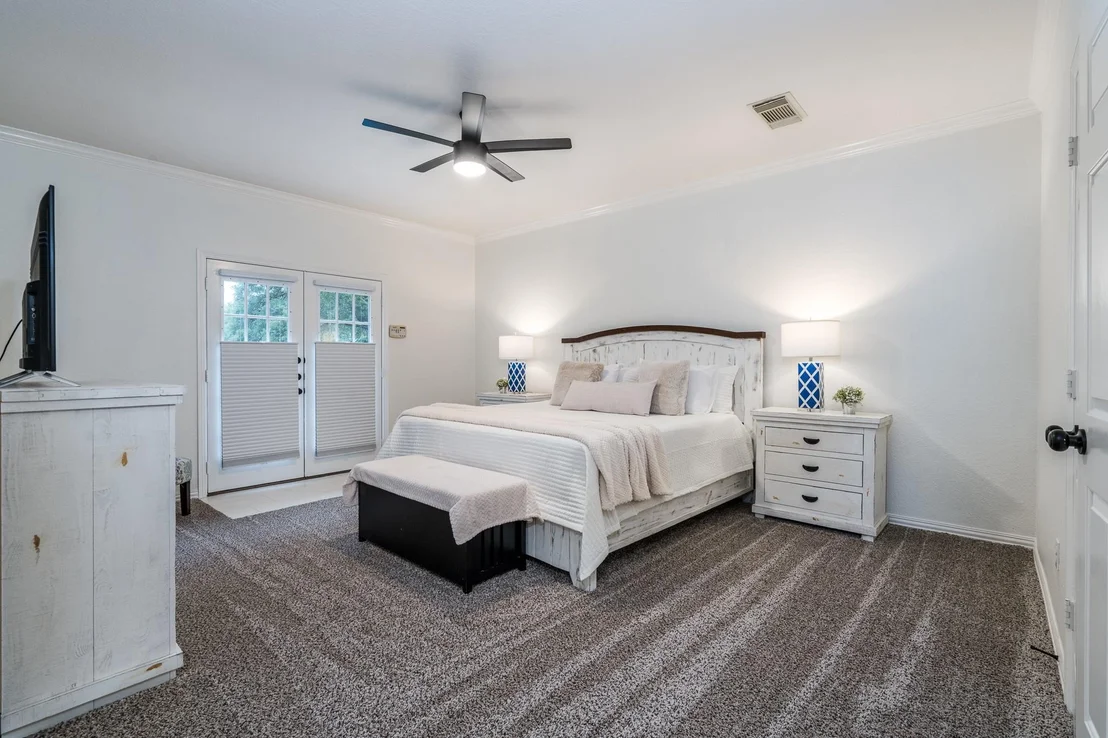 Photo of 15903 Lake Loop Drive