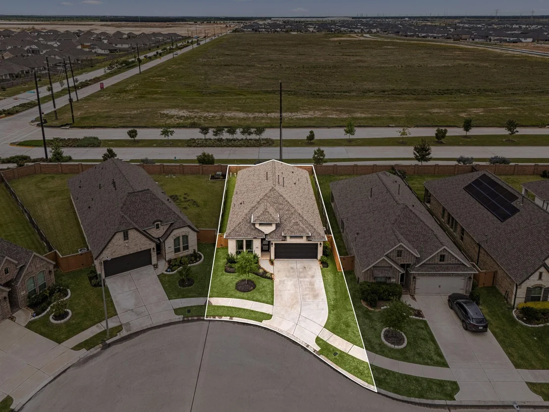 Photo of 8711 Harbor Pines Drive