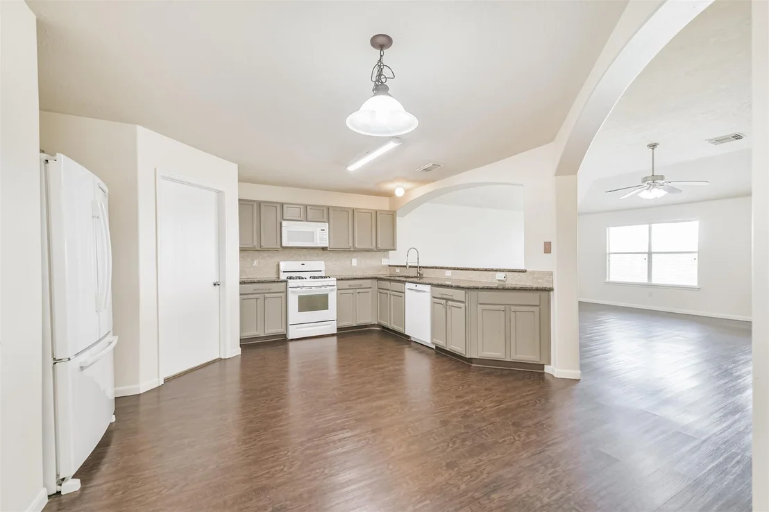 Photo of 2415 Fox River Lane