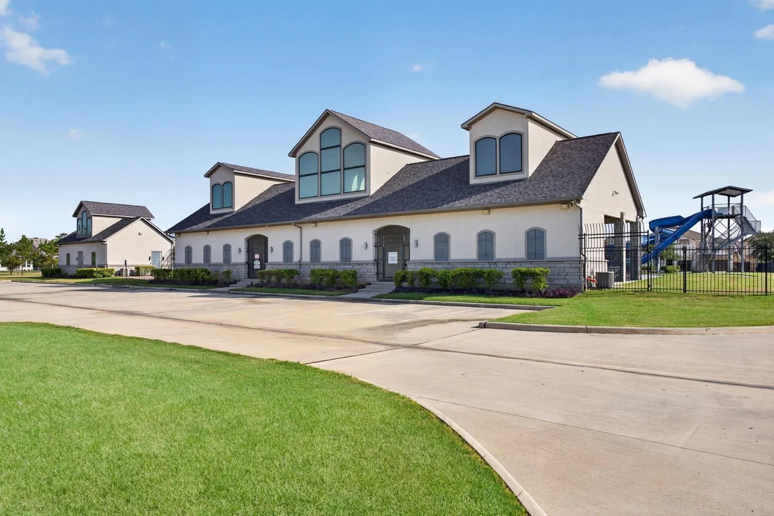 Photo of 24638 Carleton Lake Lane