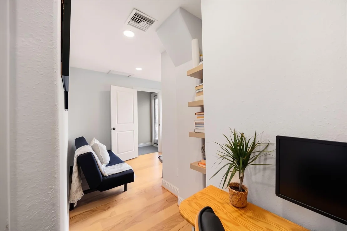 Photo of 1725 Edwards Street