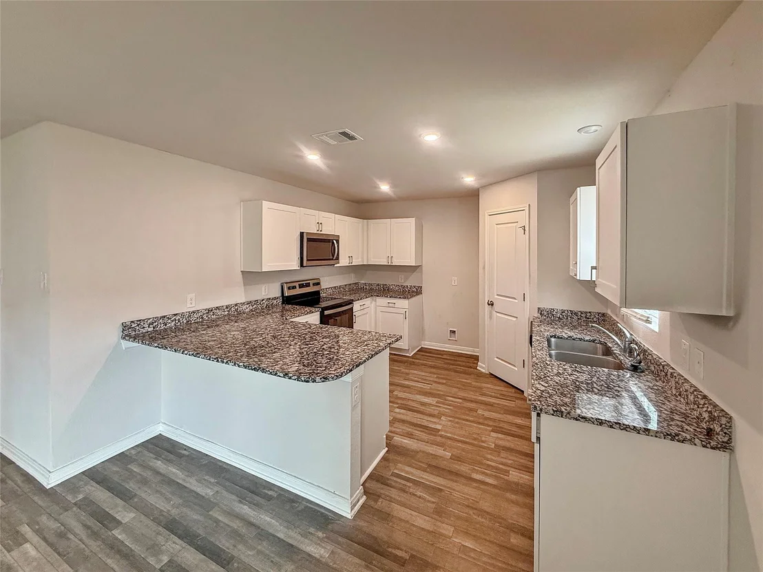 Photo of 10123 Cerritos Drive