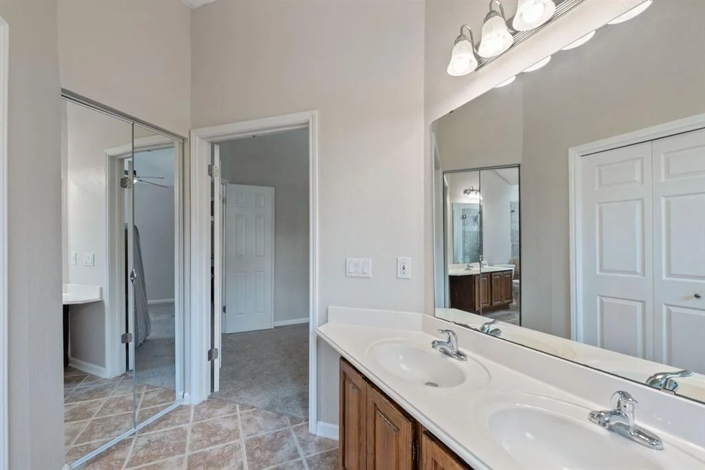 Photo of 9115 Landry Boulevard