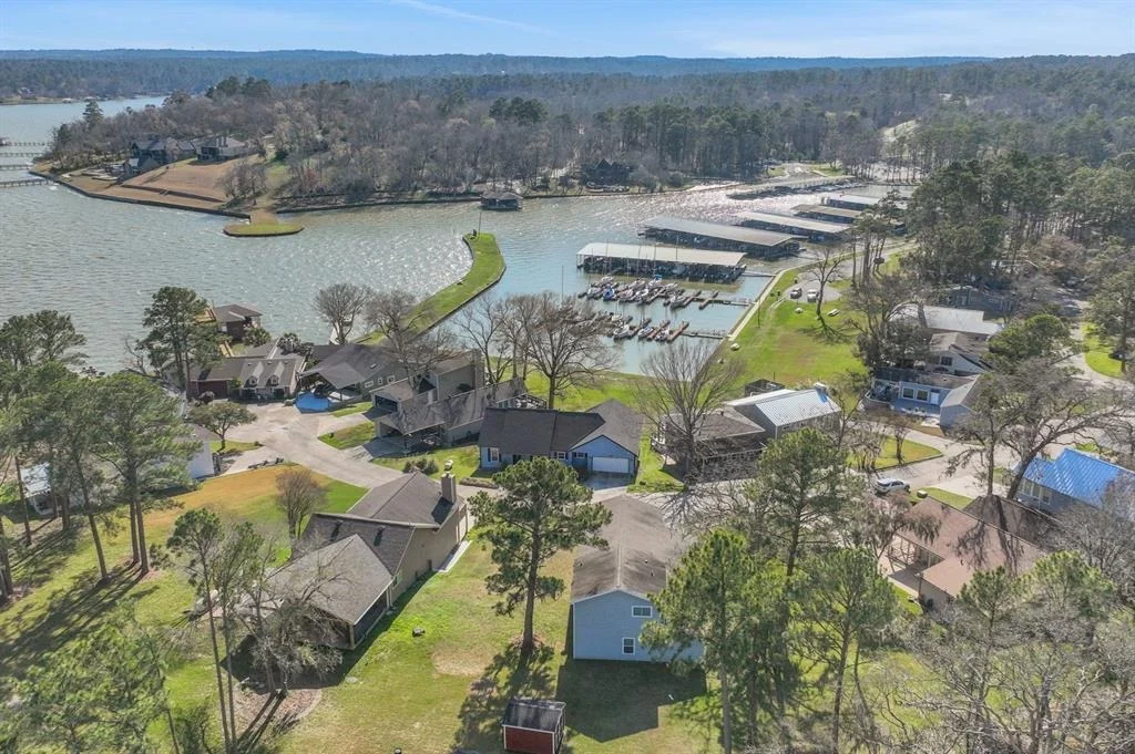 Photo of 221 Harbour Row Drive