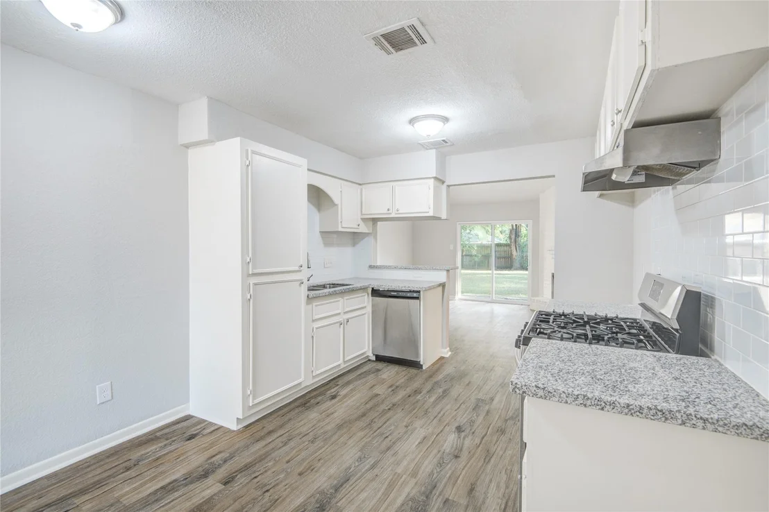 Photo of 7911 Battleoak Drive