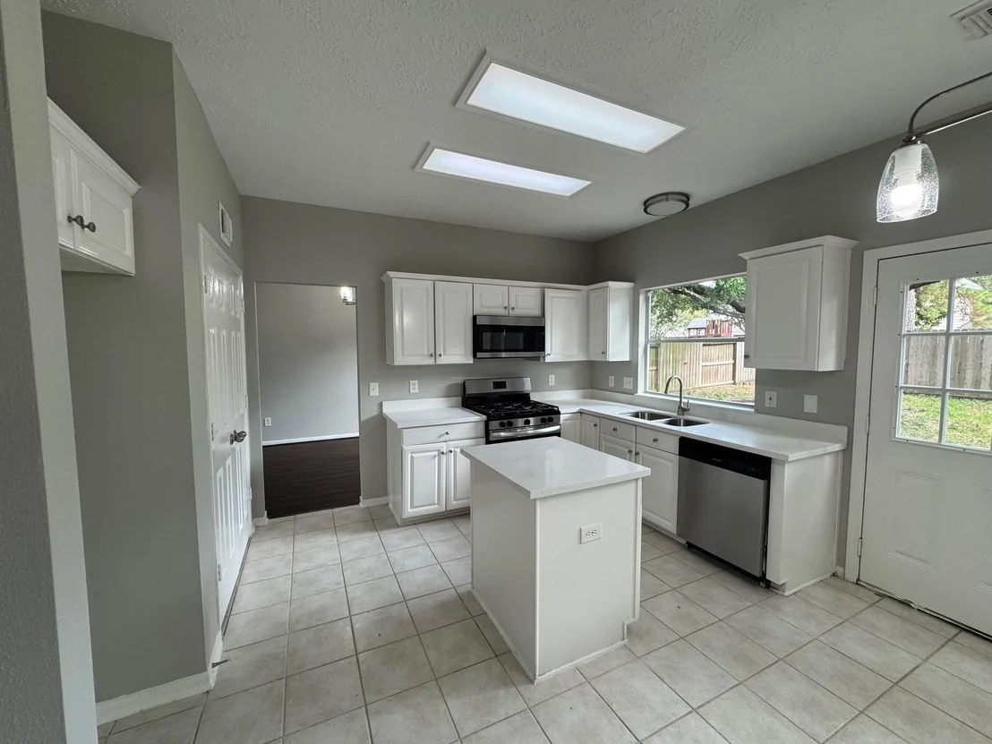 Photo of 9607 Trailing Moss Drive