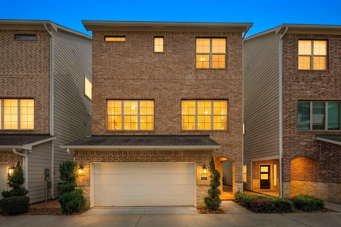 Photo of 1216 Murrayhill Drive