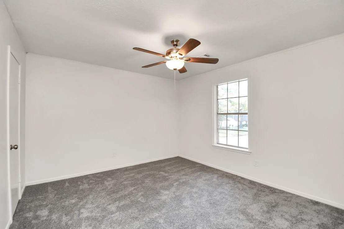 Photo of 3919 Fernglade Drive