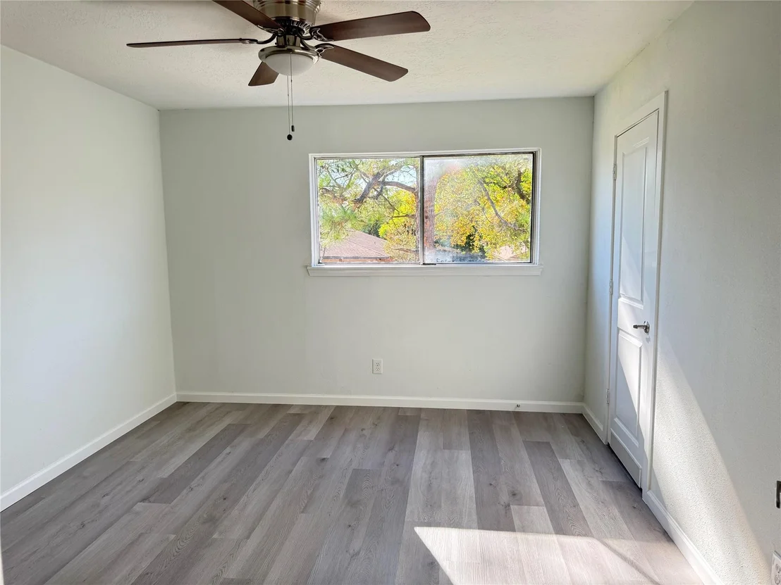 Photo of 5615 Greylog Drive