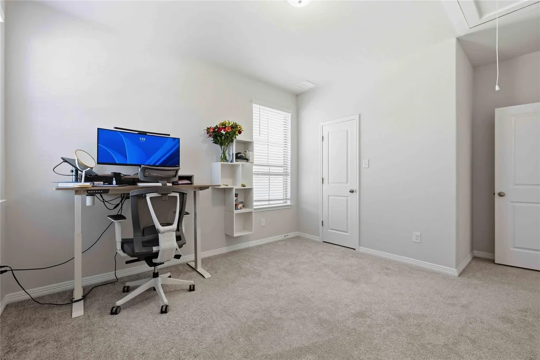 Photo of 1121 Silver Dollar Trail