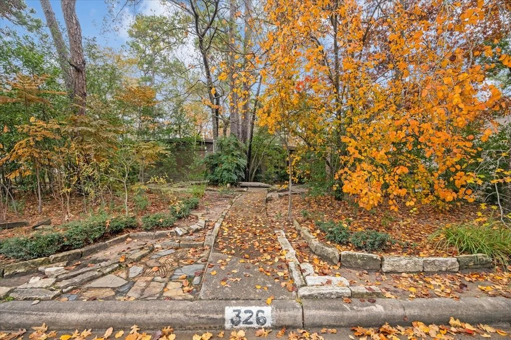 Photo of 326 Gershwin Drive