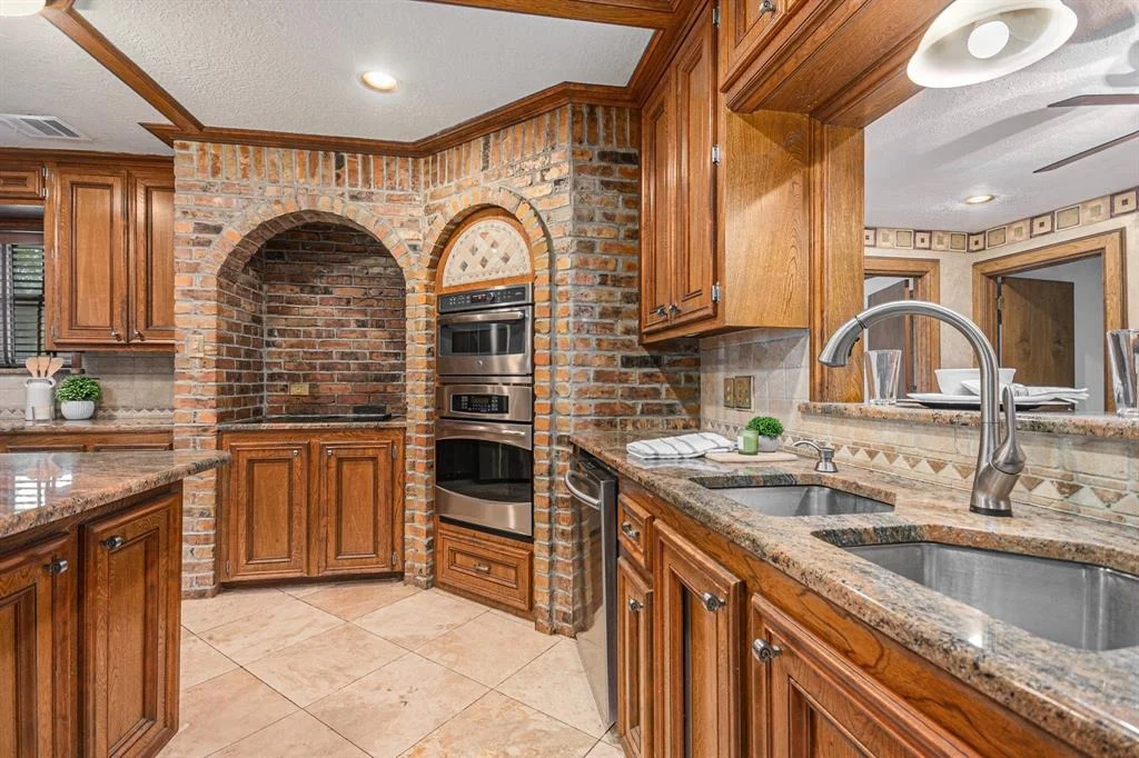 Photo of 2313 Killarney Lane