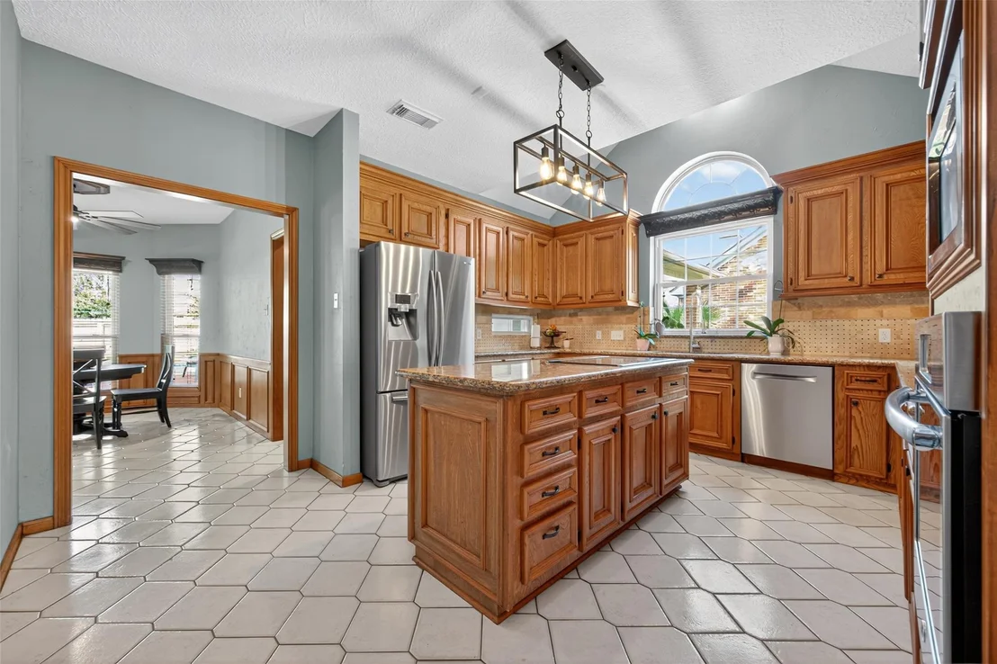 Photo of 17811 Woodlode Lane