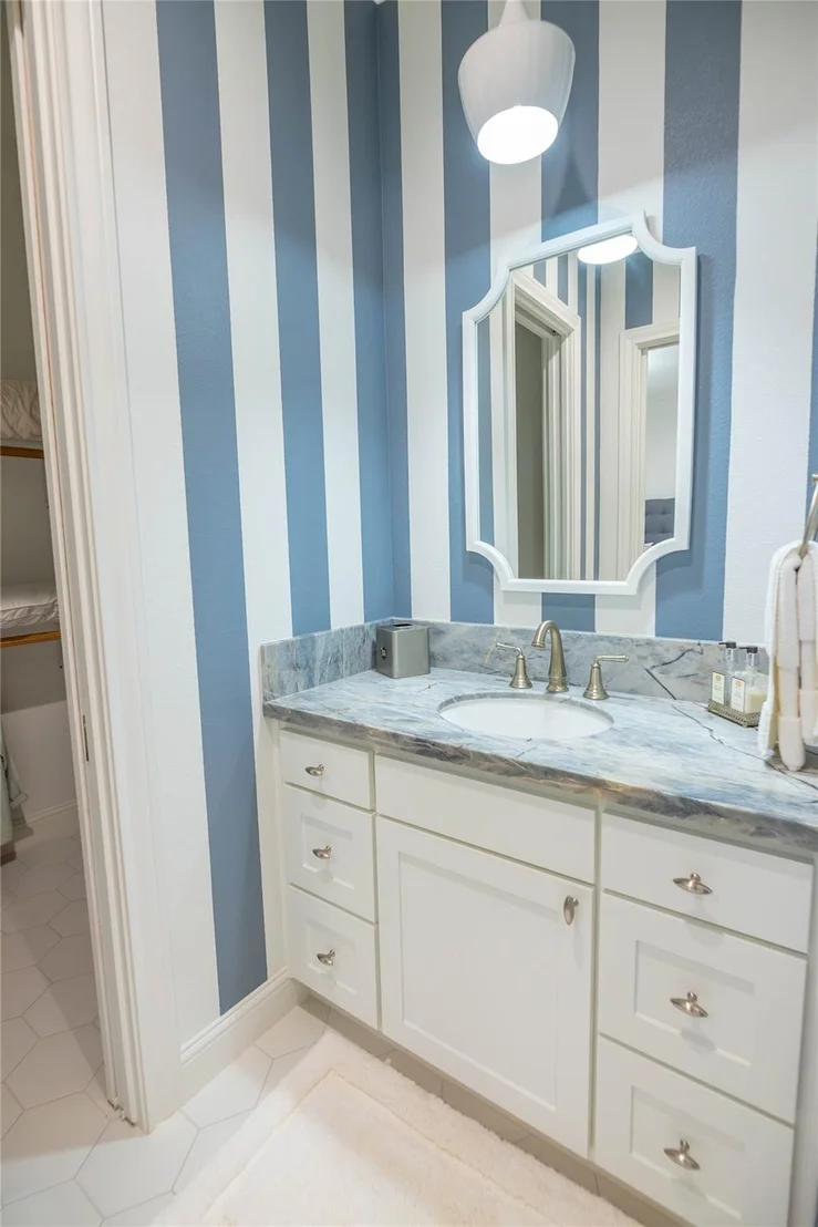 Photo of 10614 Moonlight Drive